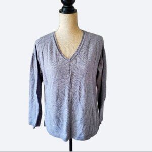 Yerse grey V-neck sweater size S